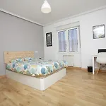 Piso De 4 Habitaciones A Un Paso Del Centro De Oviedo