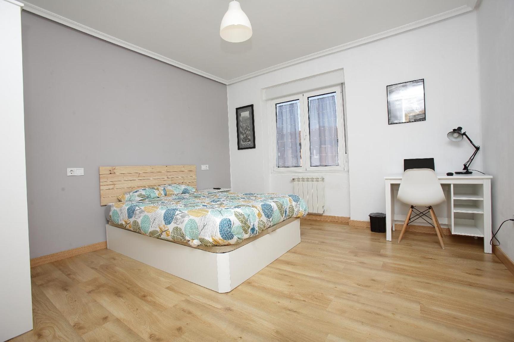 Piso De 4 A Un Paso Del Centro De Apartamento Oviedo